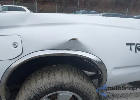 1995 Toyota Tacoma Xtracab z USA, uszkodzony, nr VIN 4TAVN73F1SZ035608